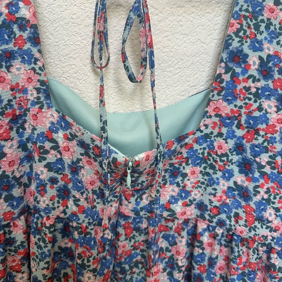 BCBG Paris babydoll Floral Blue and Pink Women's tie back dress - Picture 8 of 8